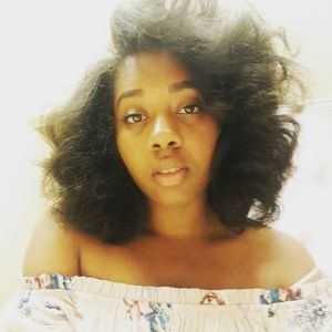 Meet your Posher, Faith